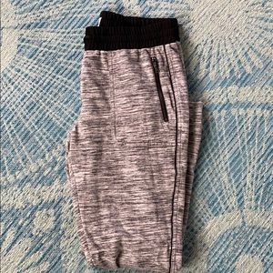 Lou & Grey skinny ankle joggers